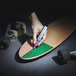 Popisovač Schneider Paint-It 320 Acrylic Marker 4 mm - červený (2)