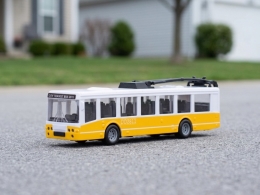 Trolejbus 17cm na zotrvačník 3farby v 12ks v DBX (1)