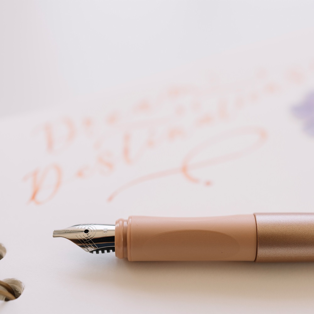 Kaligrafické plniace pero Schneider Callissima pink 1.1 mm - ružová náplň