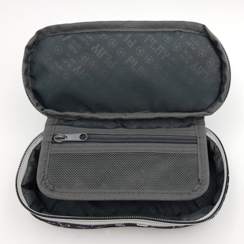 Peračník B32 1-zipsový s chlopňou, prázdny - Play game