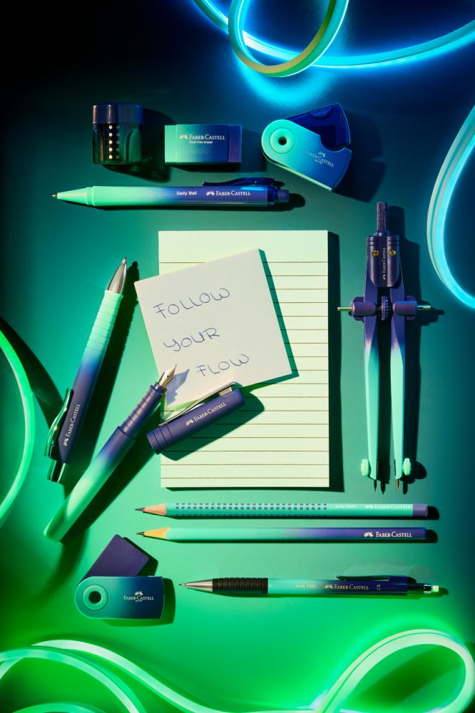 Ceruzka Faber-Castell č. 2 (B) + guma + strúhadlo  Flow Edition (zeleno-modrá sada)
