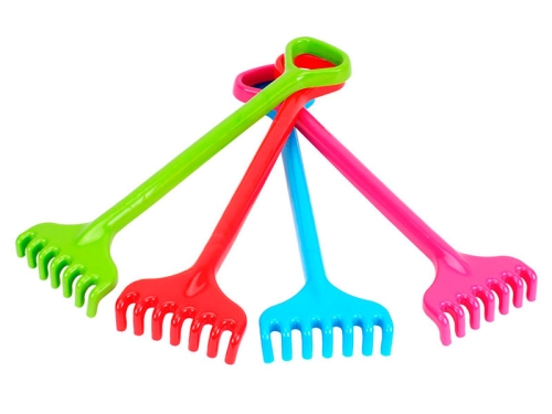 4asstd color (green,blue,pink,red) 49,5cm plastic rake 12m+